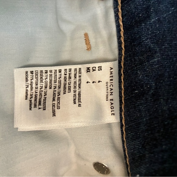 NWT American Eagle Patchwork Denim Mini Skirt Sz 4 High Waisted - Picture 16 of 16